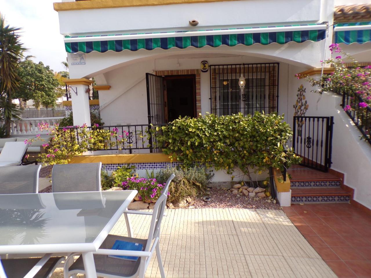 1163 Bungalow Los Dolses Оріуела Екстер'єр фото