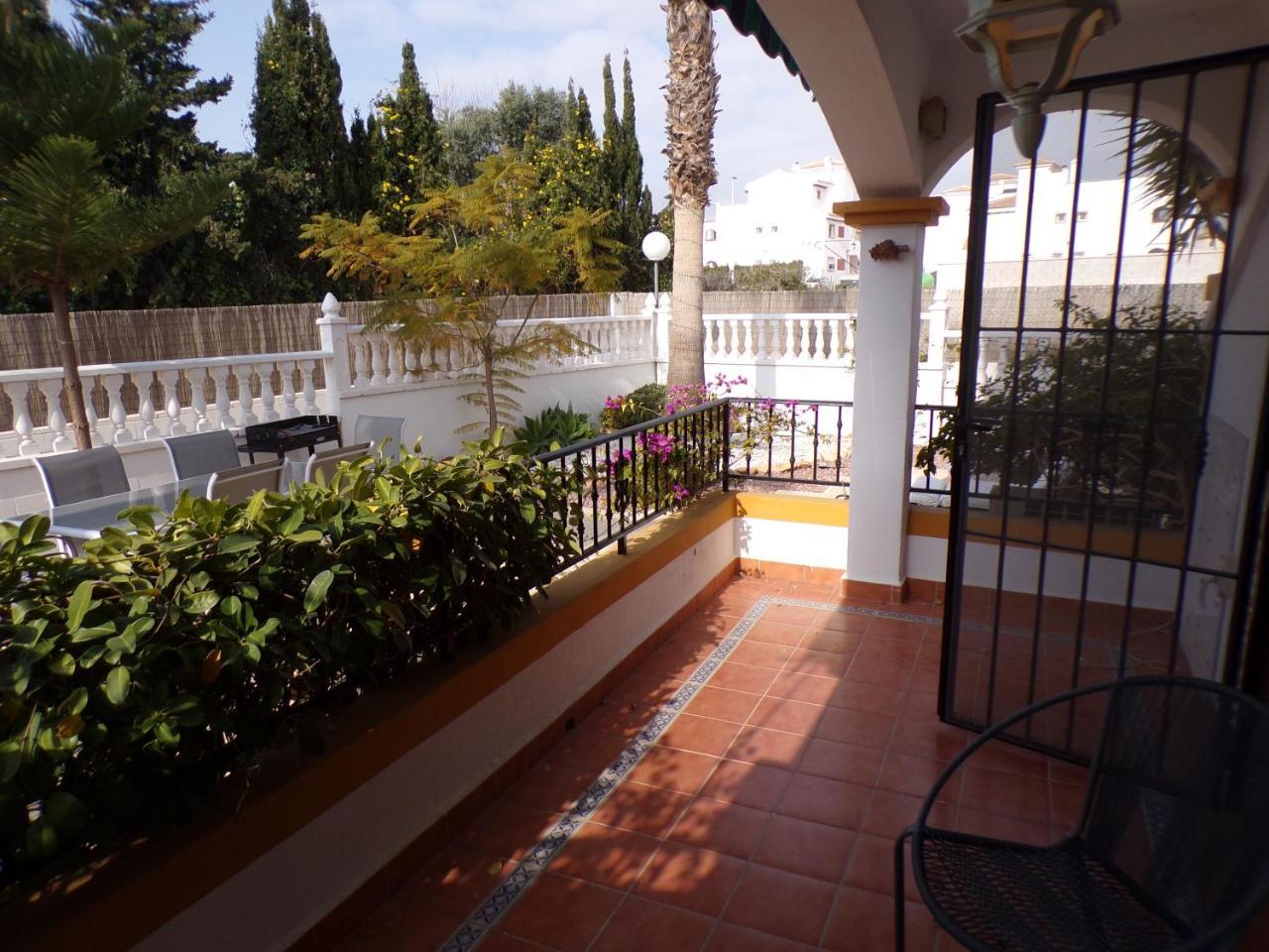 1163 Bungalow Los Dolses Оріуела Екстер'єр фото